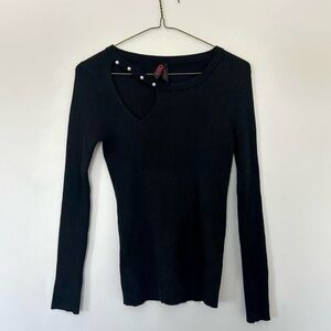 Yoki Elegant Black Long Sleeve with Pearl Accents